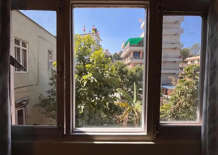 Sunny And Quiet In Boudha 公寓 *